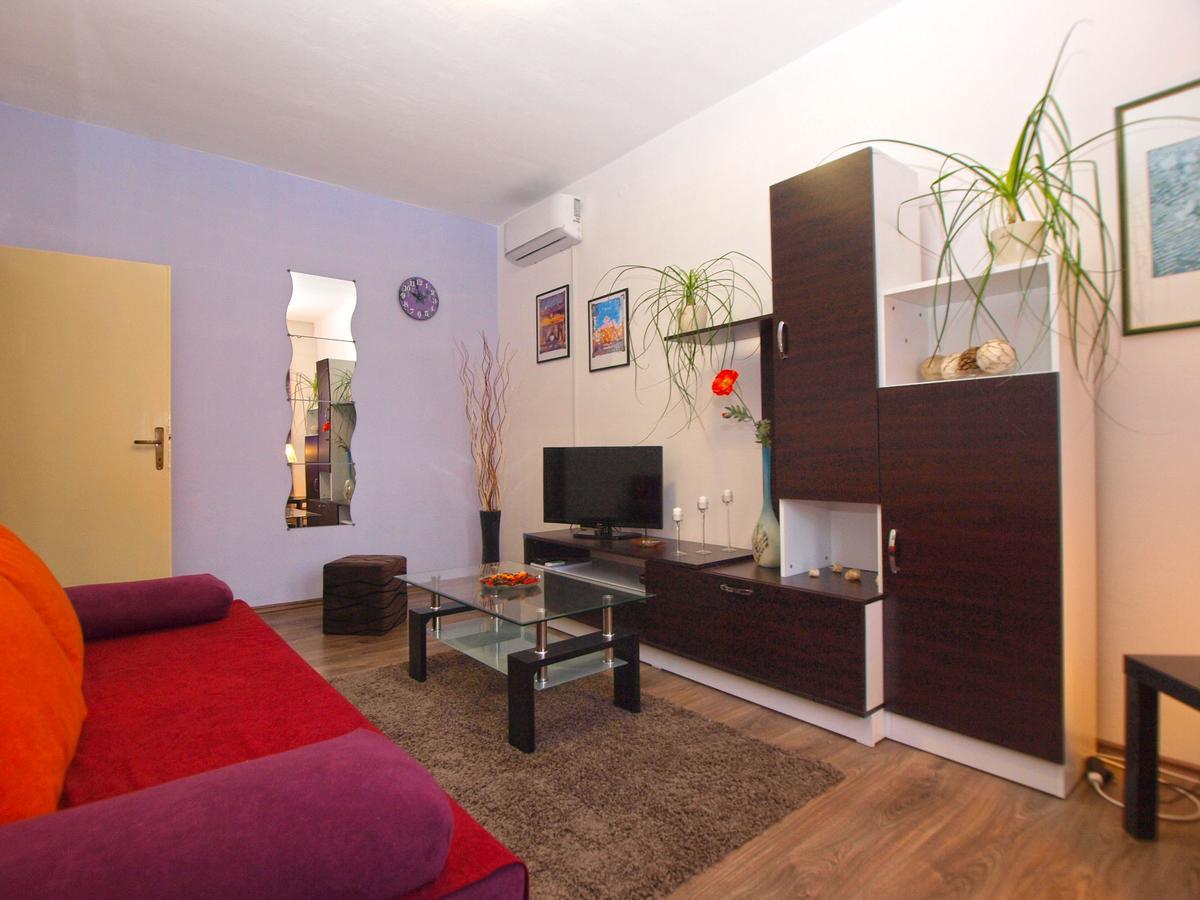 Apartment Luciano 1540 Pola Esterno foto